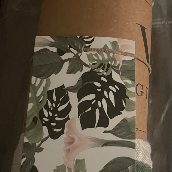 NWT!! Virginia Wolf Multi Wear Wrap - Picture 3 of 5